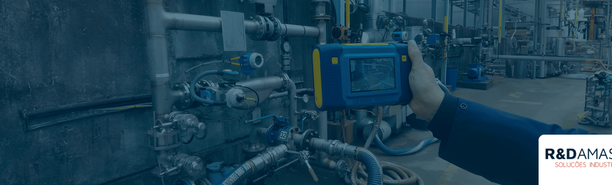 Descubra como a câmera acústica com tecnologia ultrassom detecta falhas industriais com precisão, reduz custos e aumenta a confiabilidade.